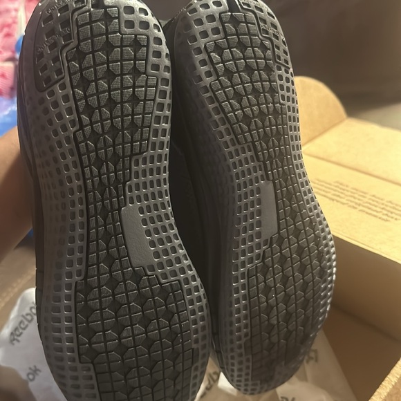 New - Picture 3 of 3